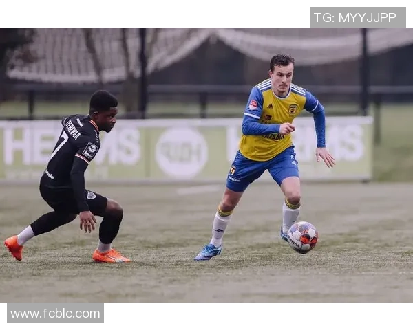 福伦丹与登博思的荷乙对决精彩回顾与赛季前景分析